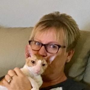 Meet your Posher, Denise